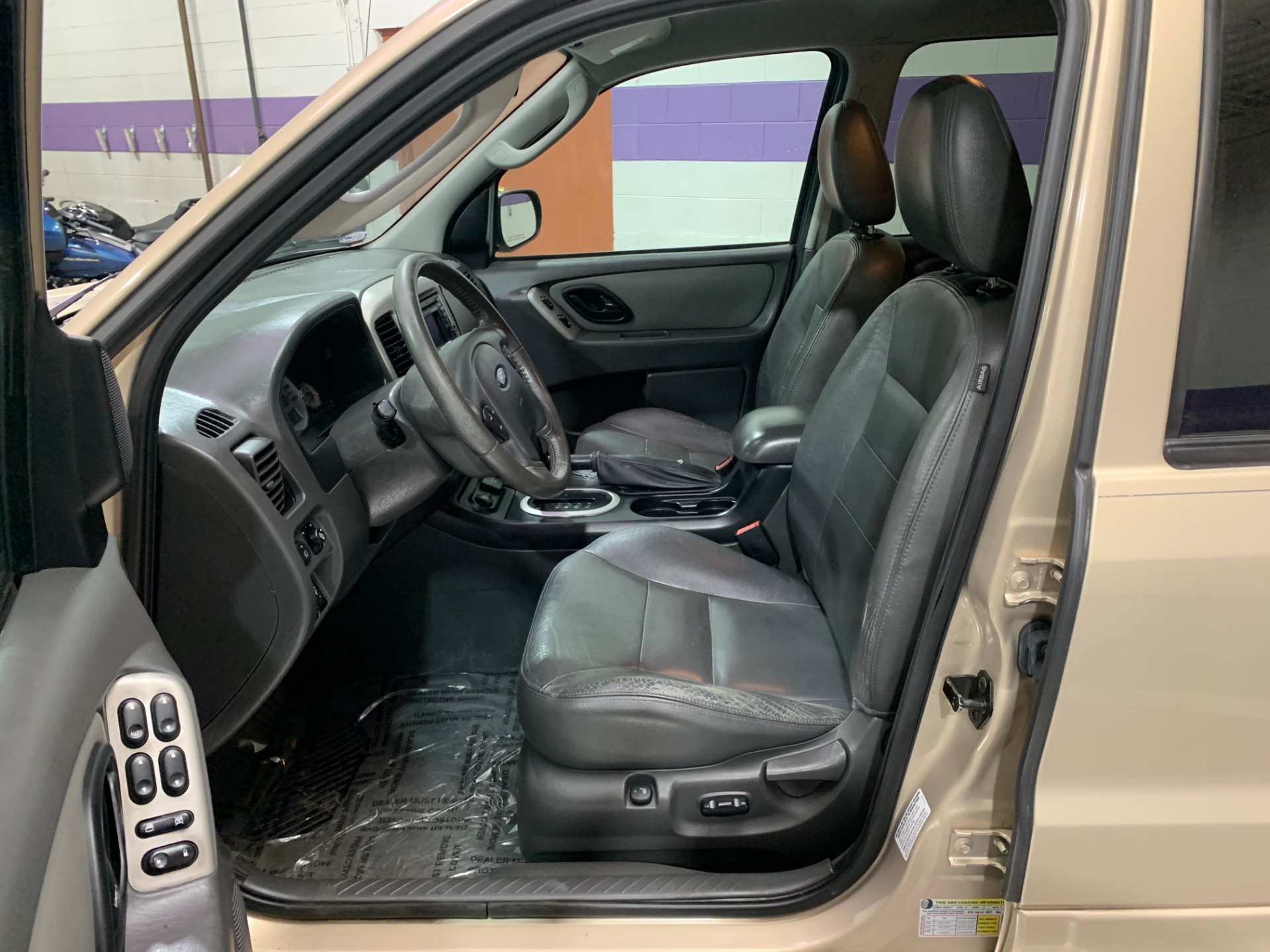 Used-2007-Ford-Escape-Hybrid-AWD