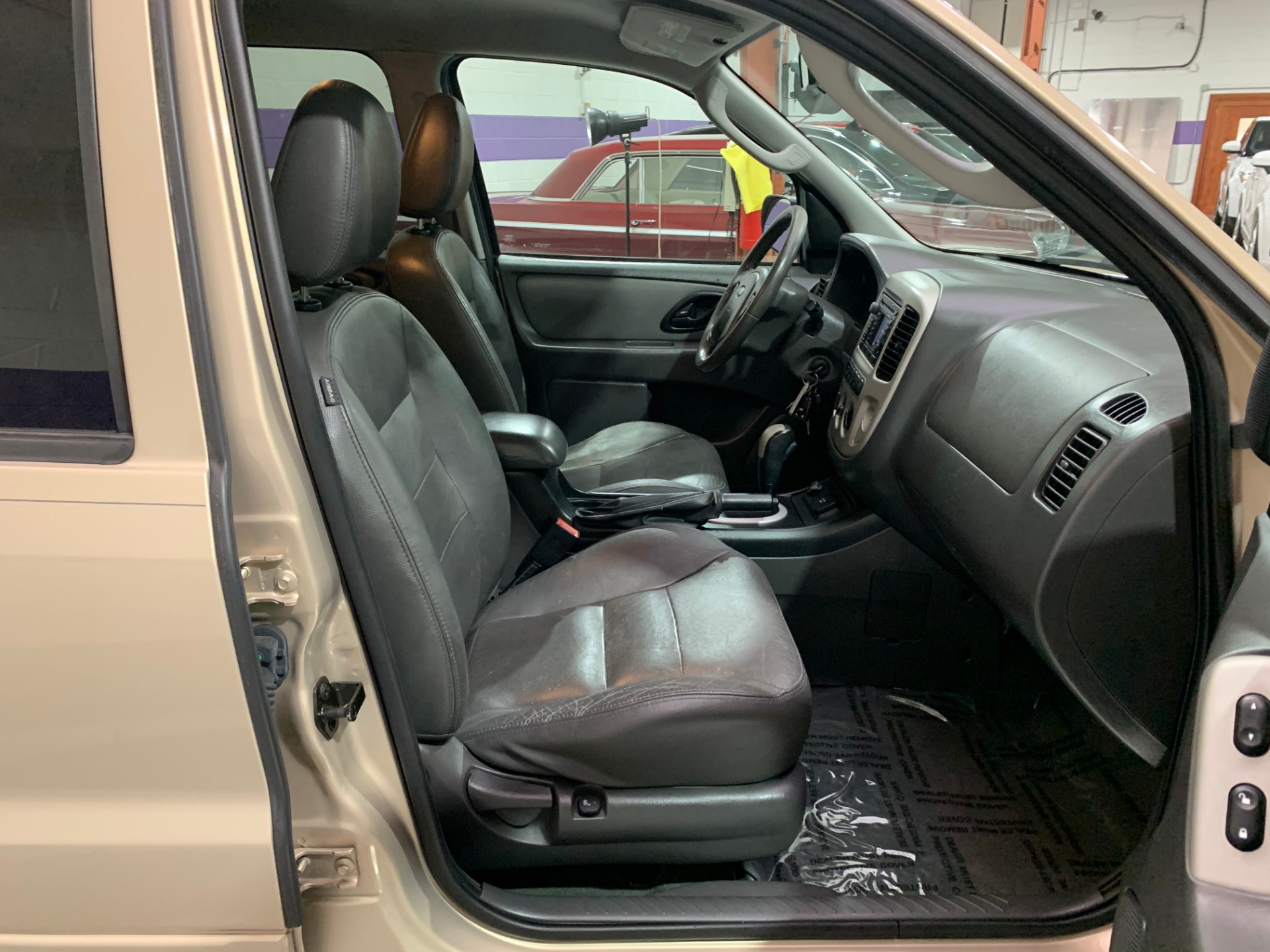 Used-2007-Ford-Escape-Hybrid-AWD