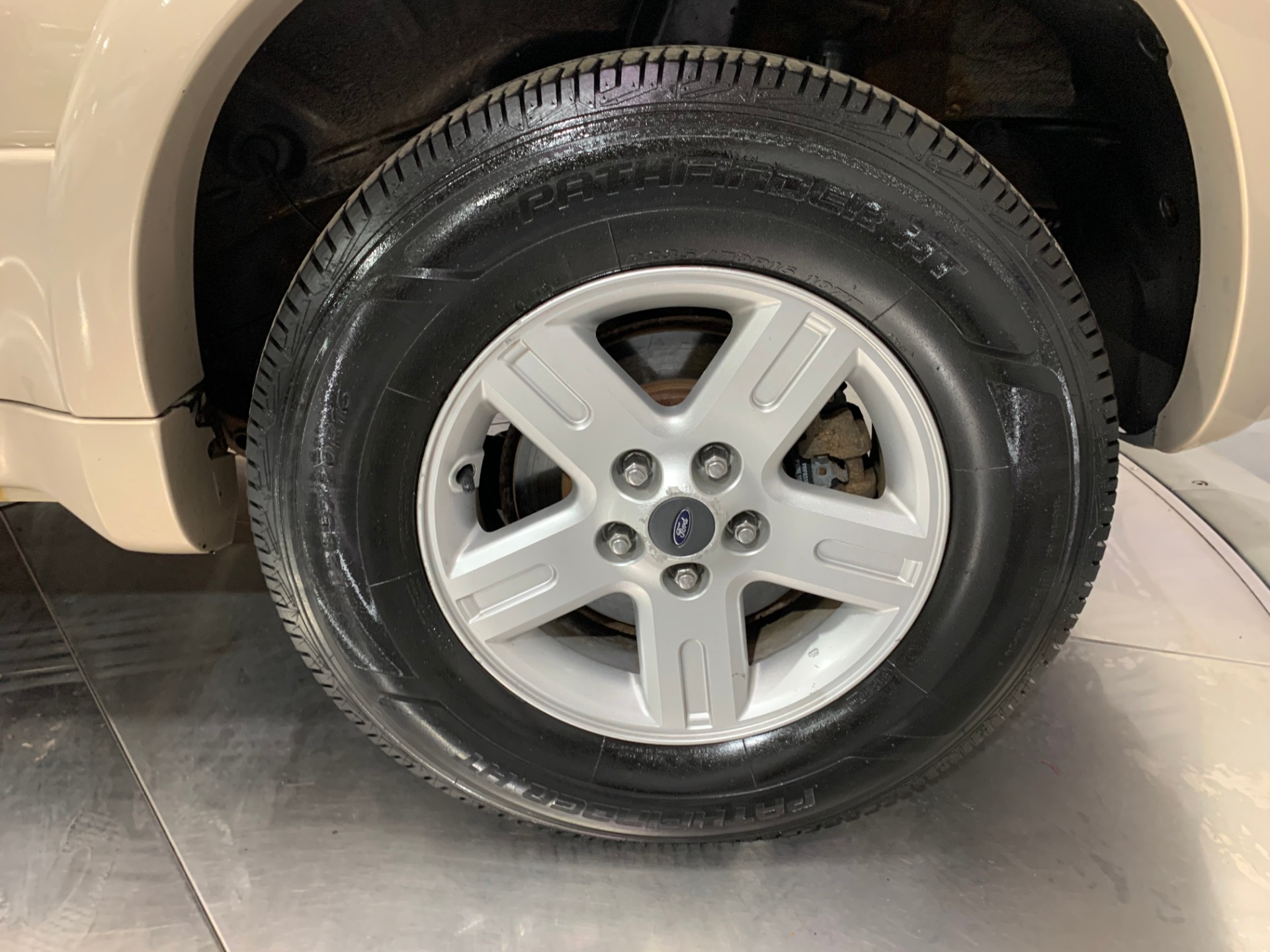Used-2007-Ford-Escape-Hybrid-AWD