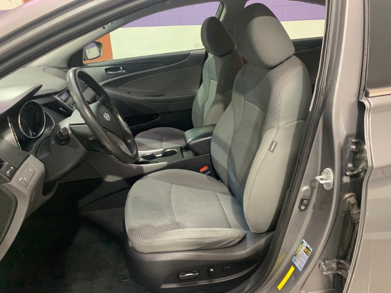 Used-2011-Hyundai-Sonata-GLS-FWD