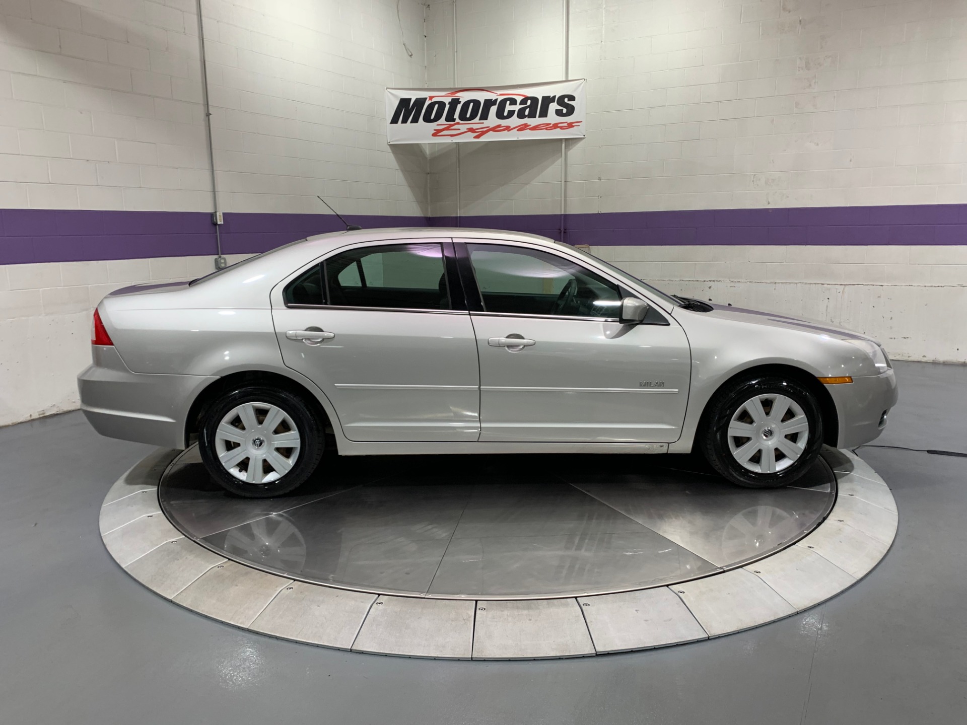 Used-2007-Mercury-Milan-I-4