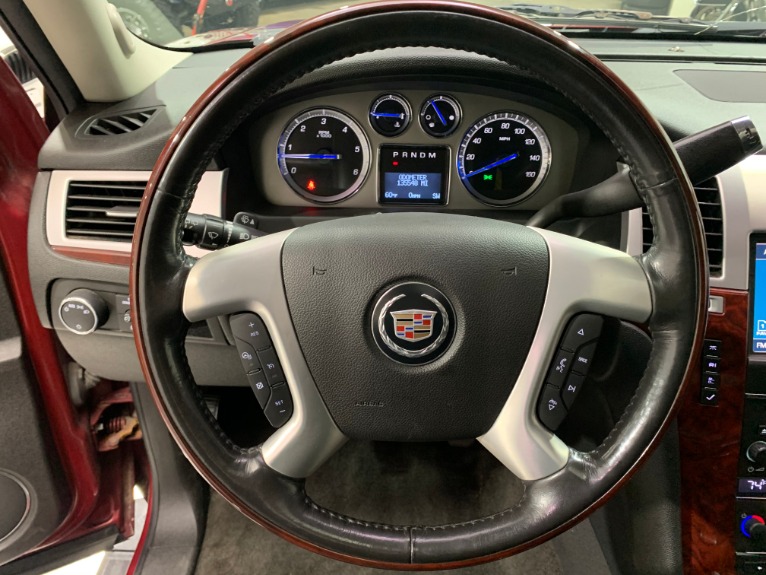 Used-2011-Cadillac-Escalade-Premium