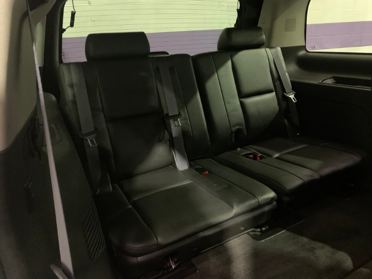Used-2011-Cadillac-Escalade-Premium