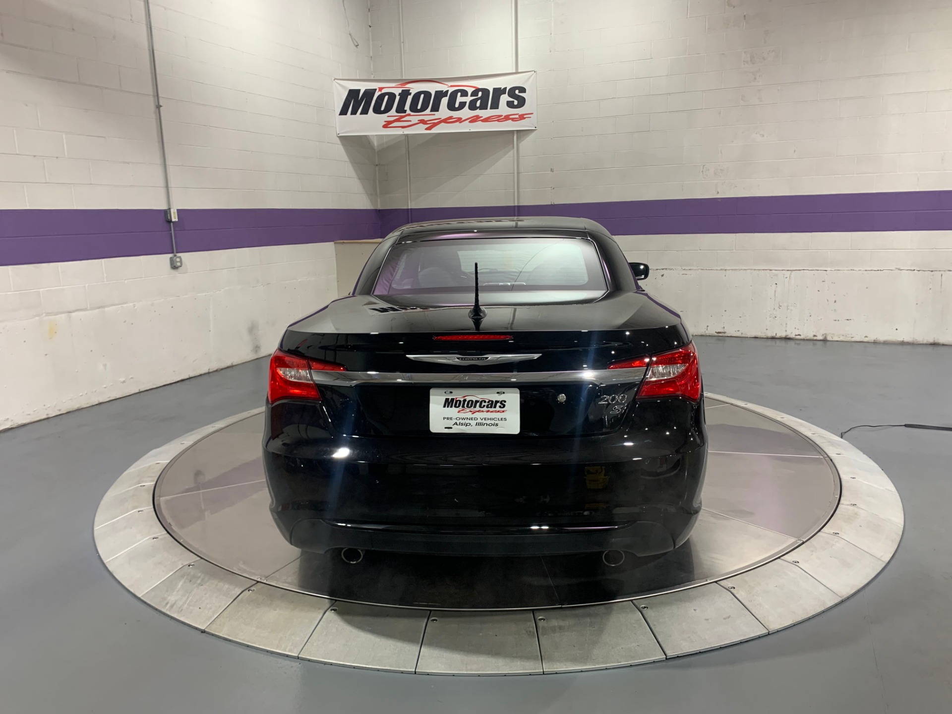 Used-2011-Chrysler-200-Convertible-S