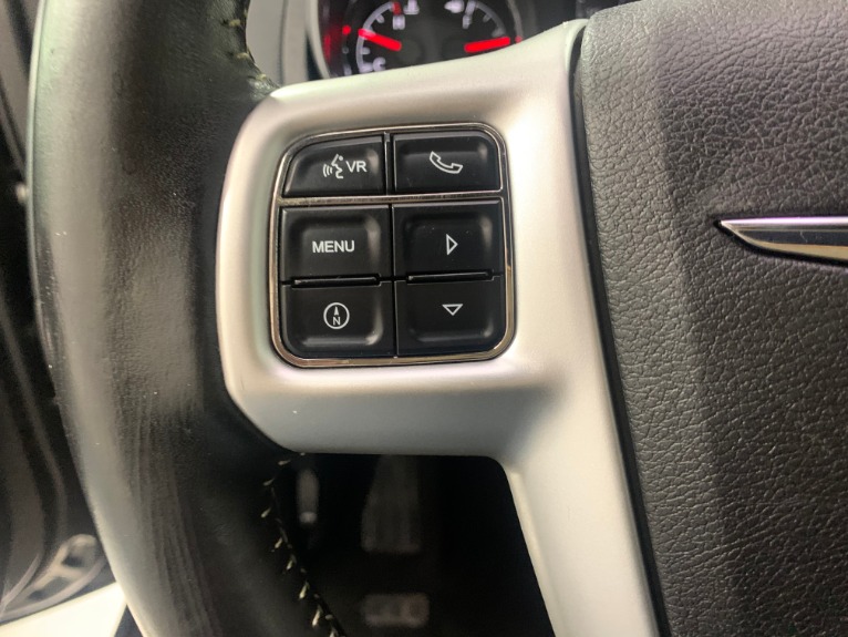 Used-2011-Chrysler-200-Convertible-S