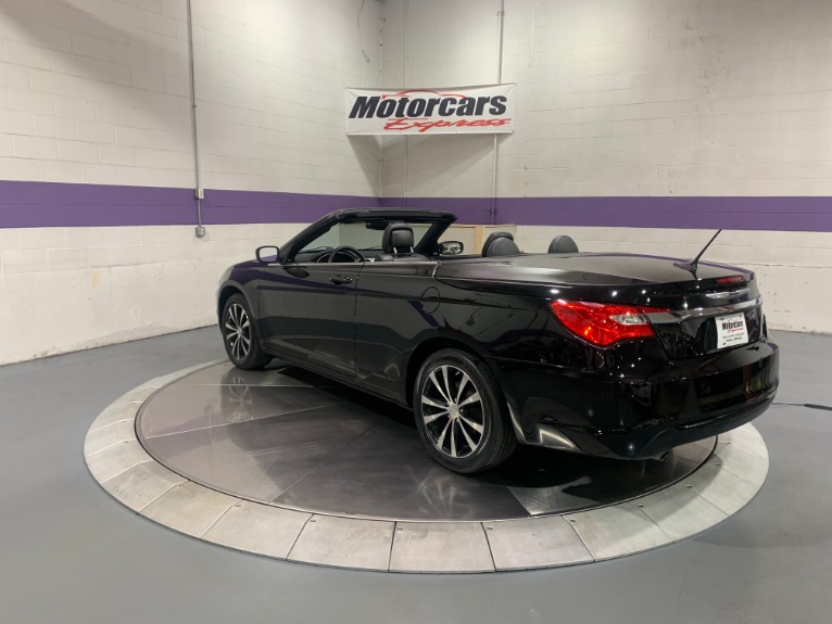 Used-2011-Chrysler-200-Convertible-S