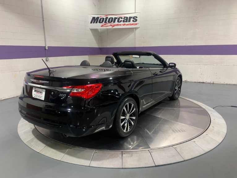 Used-2011-Chrysler-200-Convertible-S