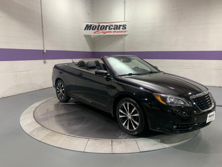 Used-2011-Chrysler-200-Convertible-S