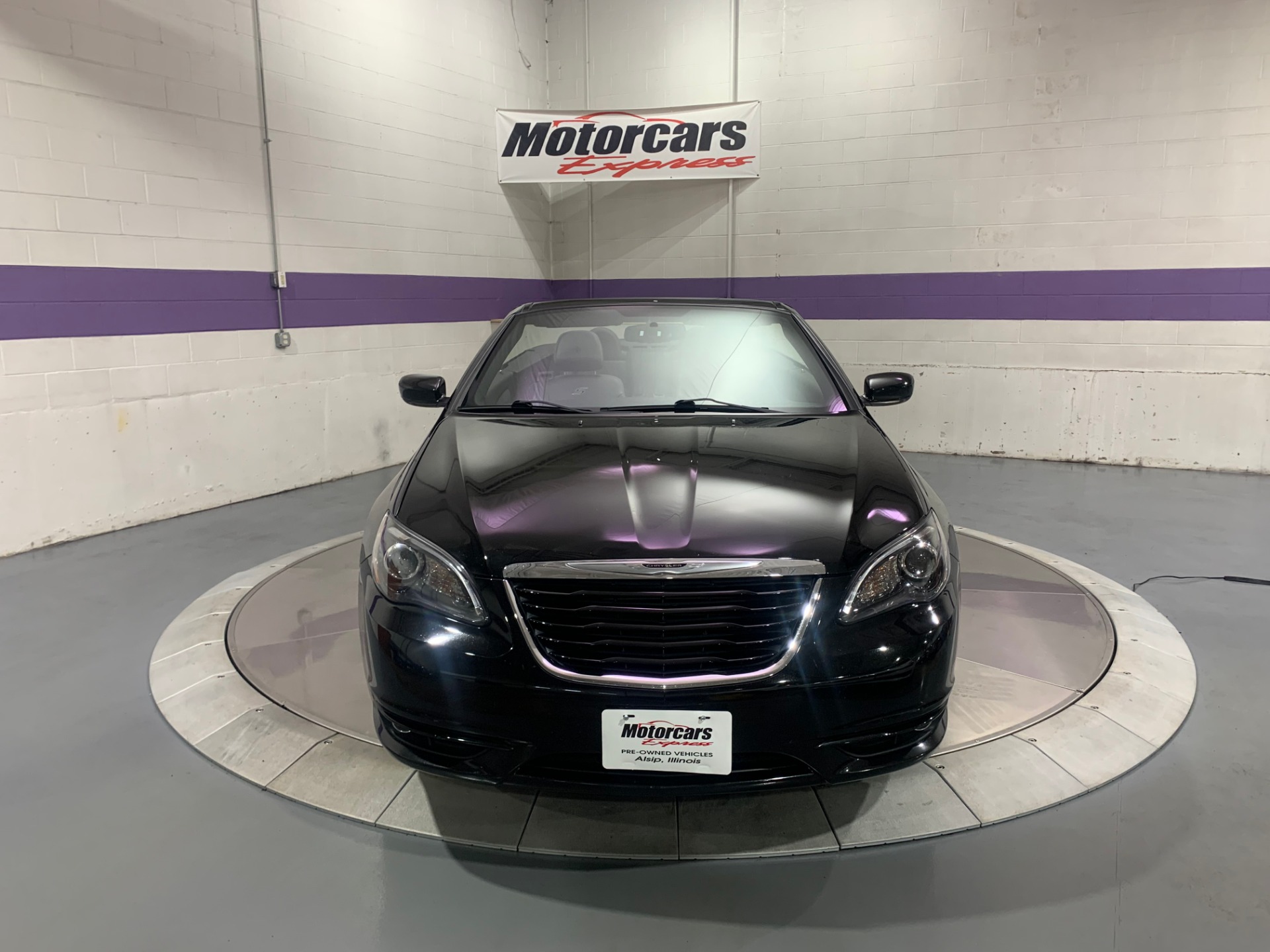 Used-2011-Chrysler-200-Convertible-S
