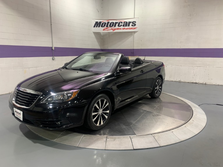 Used-2011-Chrysler-200-Convertible-S