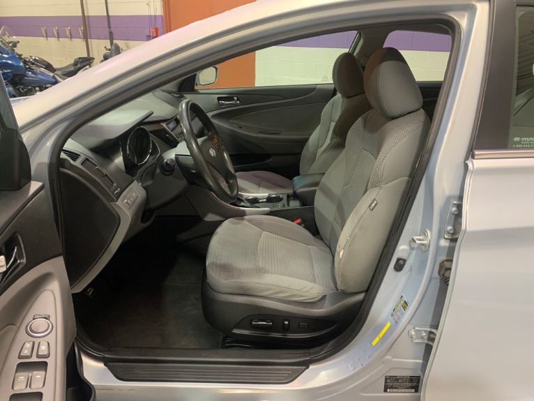 Used-2013-Hyundai-Sonata-GLS