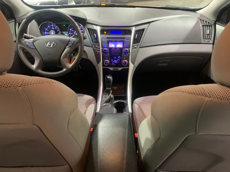 Used-2013-Hyundai-Sonata-GLS