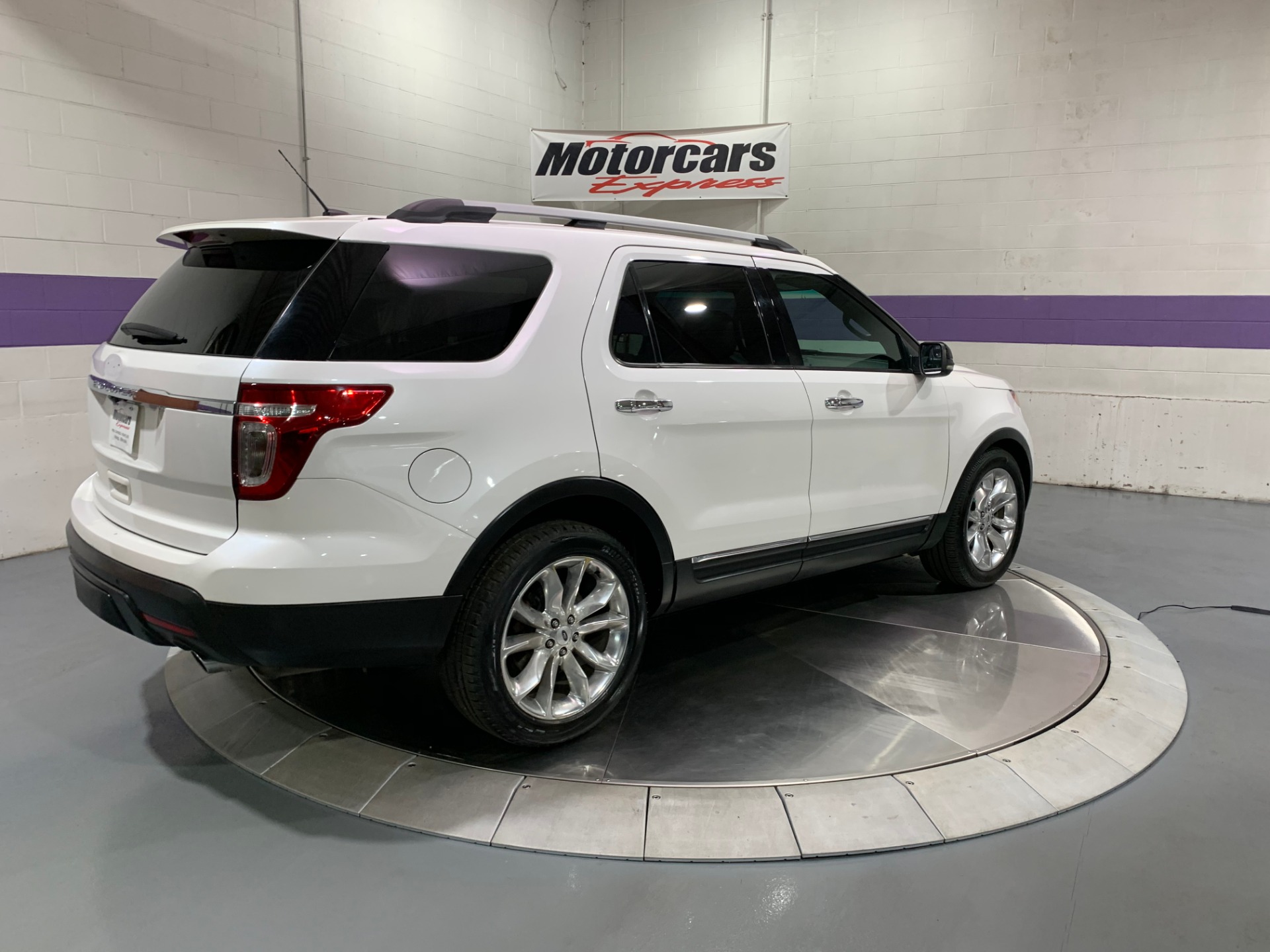 Used-2012-Ford-Explorer-XLT-AWD