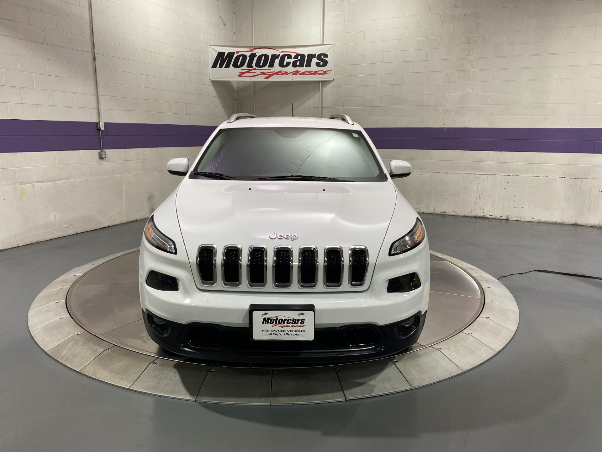 Used-2015-Jeep-Cherokee-Latitude-4X4