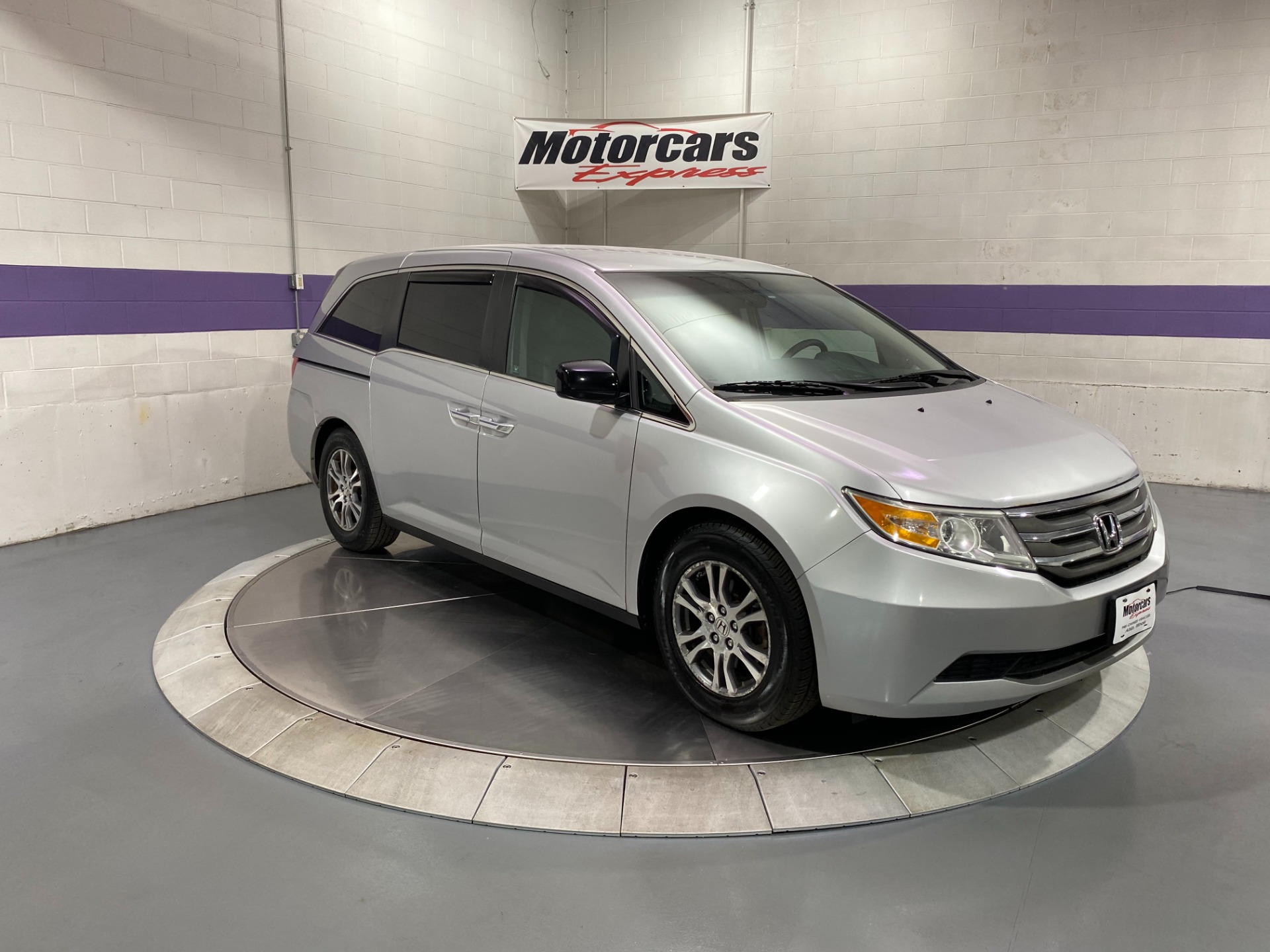 Used-2011-Honda-Odyssey-EX-FWD