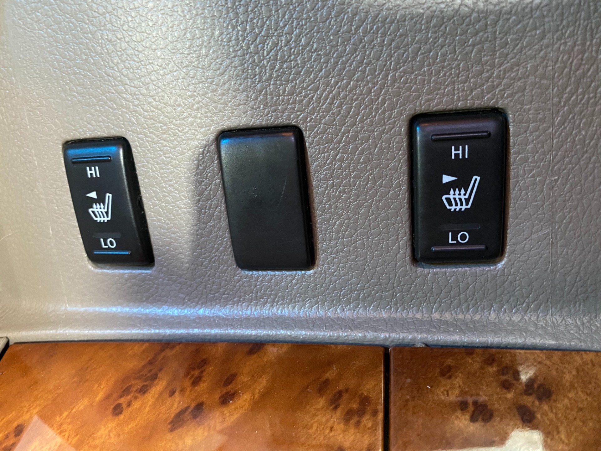 Used-2006-Nissan-Maxima-35-SL-FWD