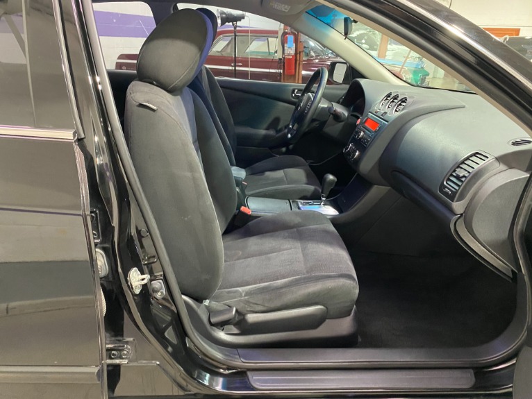Used-2012-Nissan-Altima-25-S-FWD