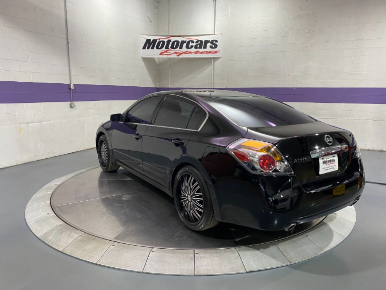 Used-2012-Nissan-Altima-25-S-FWD