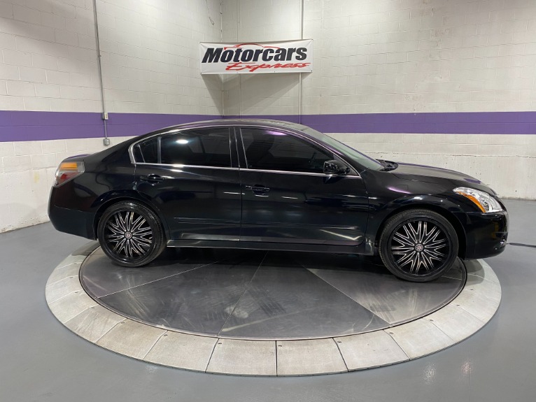 Used-2012-Nissan-Altima-25-S-FWD