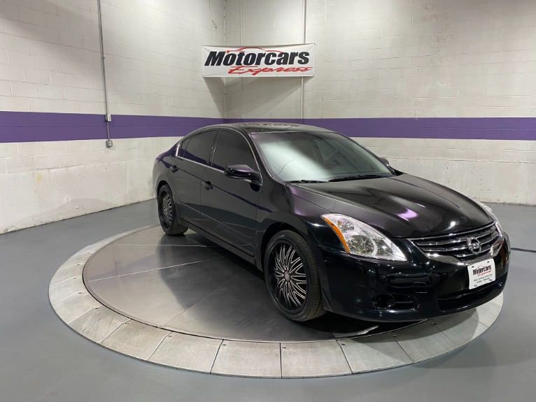 Used-2012-Nissan-Altima-25-S-FWD