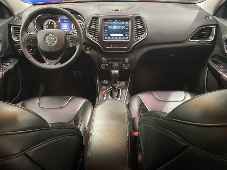 Used-2019-Jeep-Cherokee-Trailhawk-4X4