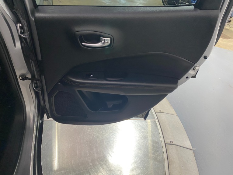 Used-2019-Jeep-Compass-Limited-4X4