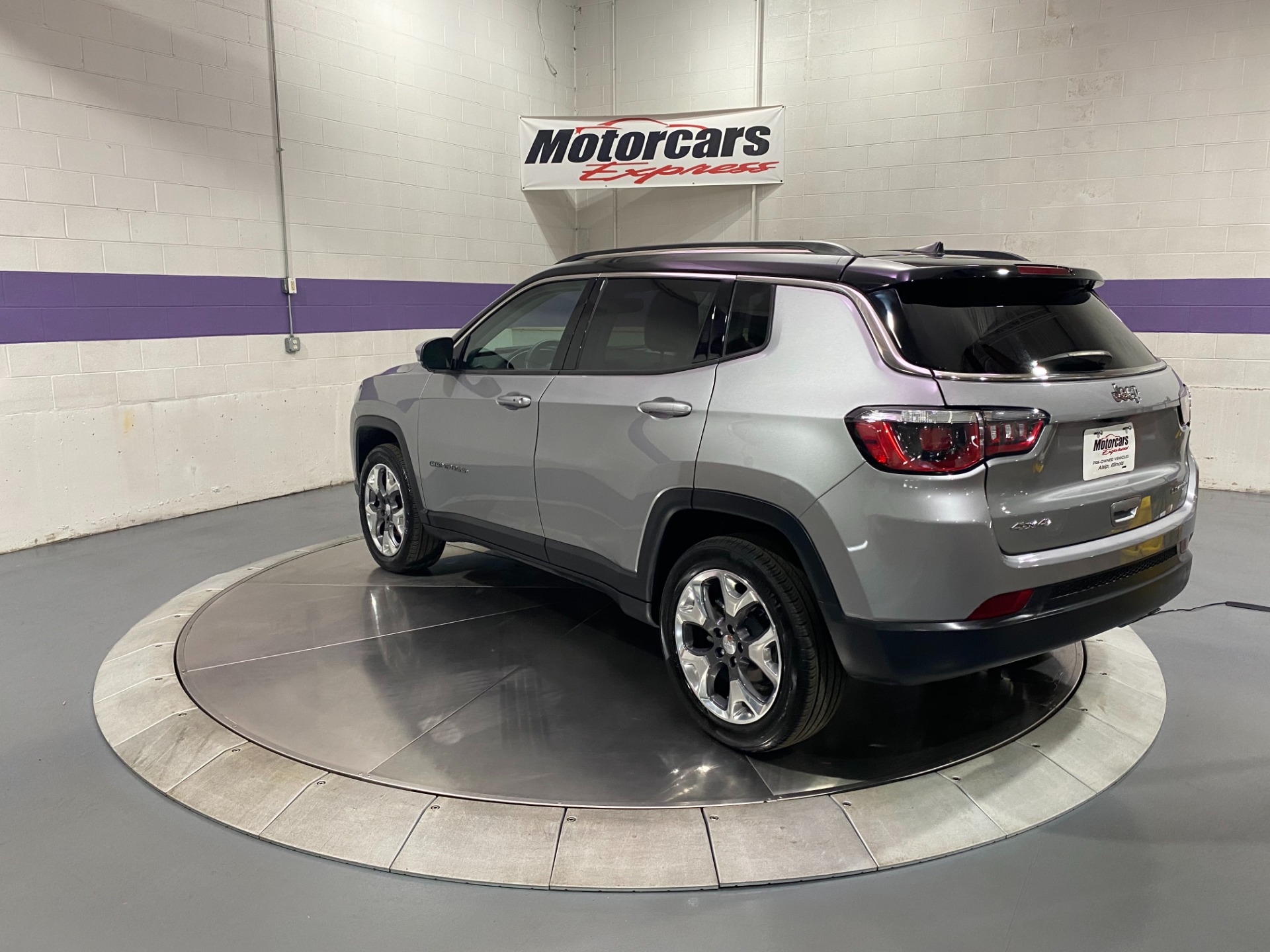 Used-2019-Jeep-Compass-Limited-4X4
