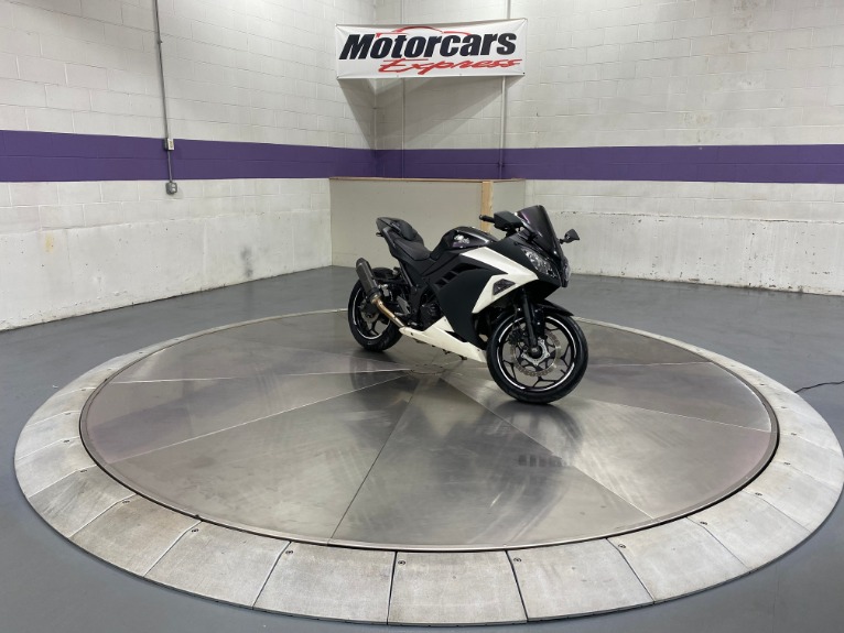 Used-2014-KAWASAKI-EX300-B-Ninja
