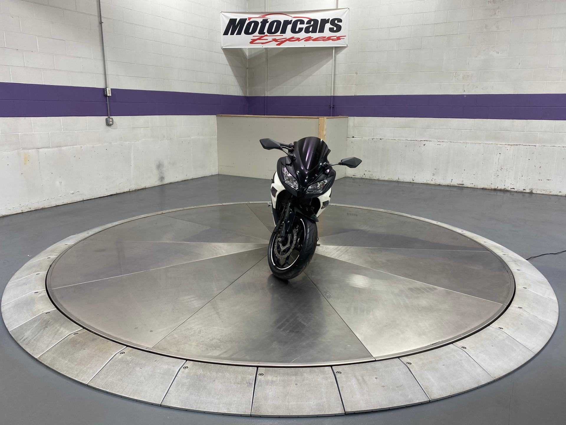 Used-2014-KAWASAKI-EX300-B-Ninja