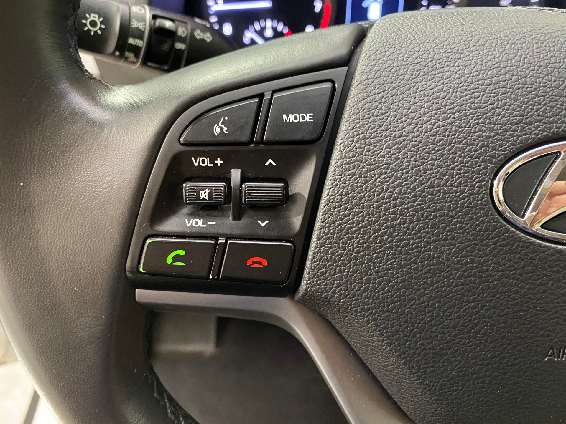 Used-2017-Hyundai-Tucson-Sport-16T-AWD