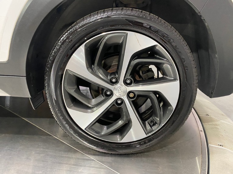 Used-2017-Hyundai-Tucson-Sport-16T-AWD
