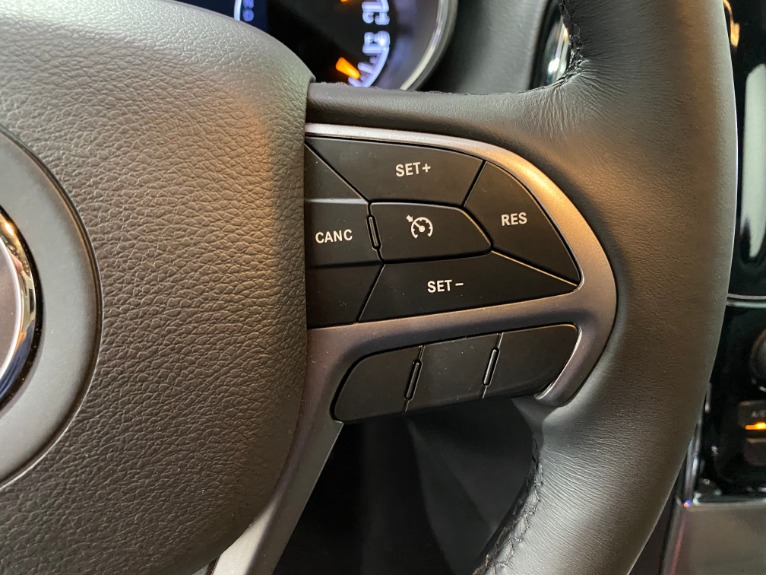 Used-2019-Jeep-Grand-Cherokee-Limited-4X4