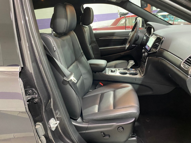 Used-2019-Jeep-Grand-Cherokee-Limited-4X4