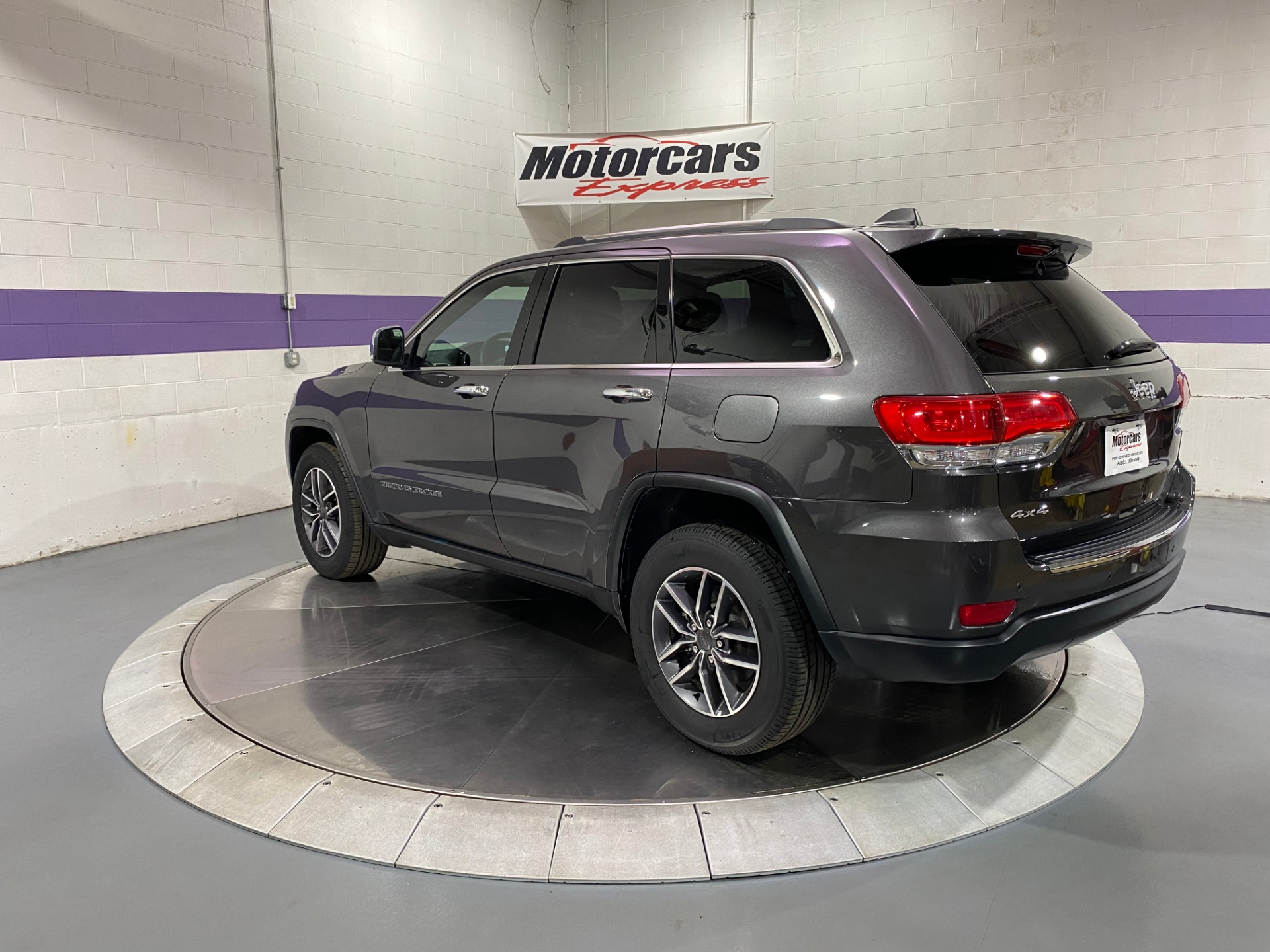 Used-2019-Jeep-Grand-Cherokee-Limited-4X4