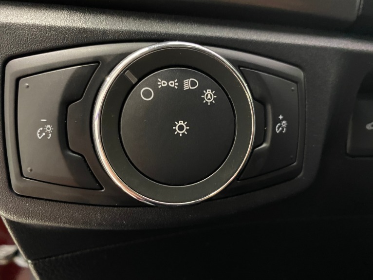 Used-2017-Ford-Fusion-SE-FWD