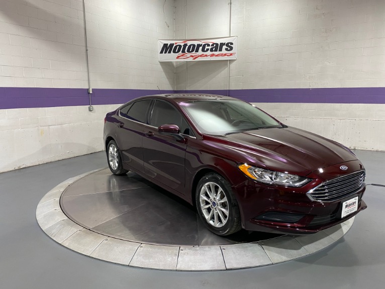 Used-2017-Ford-Fusion-SE-FWD