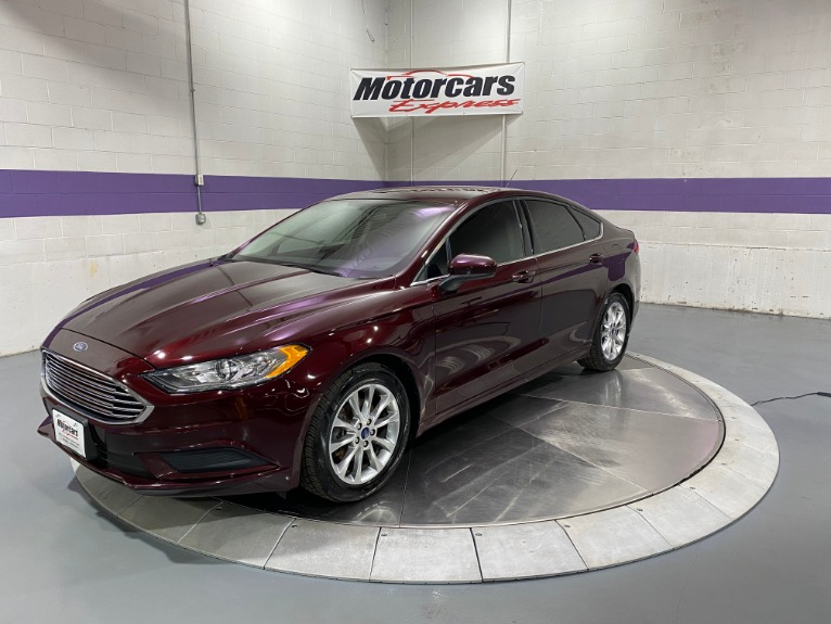Used-2017-Ford-Fusion-SE-FWD