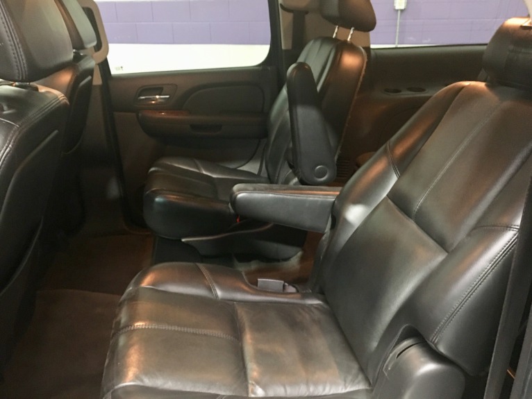 Used-2007-Chevrolet-Suburban-LTZ-1500-4dr-SUV-4WD