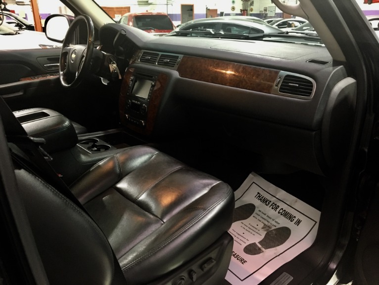 Used-2007-Chevrolet-Suburban-LTZ-1500-4dr-SUV-4WD