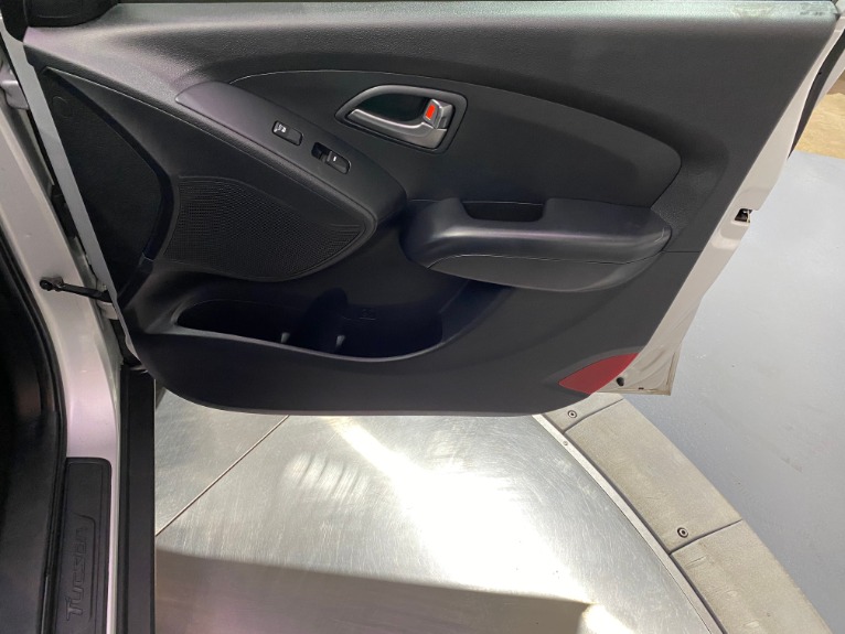 Used-2015-Hyundai-Tucson-GLS-AWD