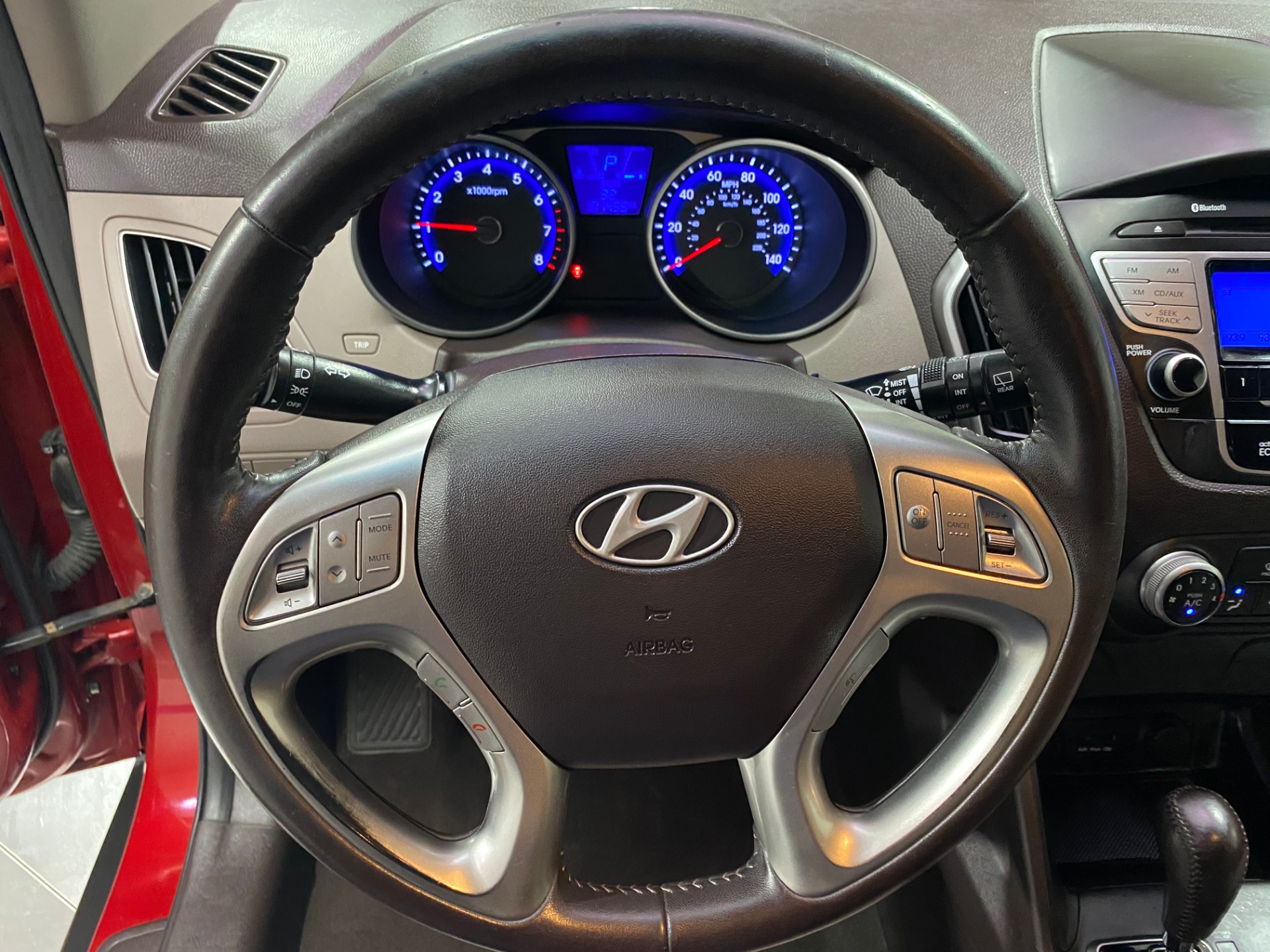 Used-2012-Hyundai-Tucson-GLS-FWD