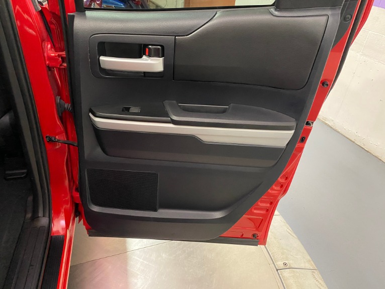 Used-2016-Toyota-Tundra-SR5-4X4-FFV