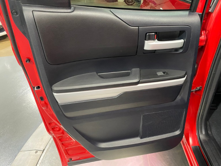 Used-2016-Toyota-Tundra-SR5-4X4-FFV