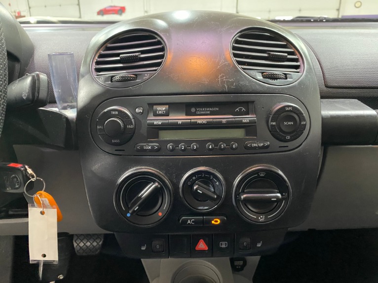 Used-2001-Volkswagen-Beetle-GLS-FWD