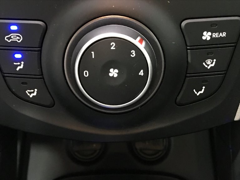 Used-2015-Hyundai-Santa-Fe-GLS-4dr-SUV-Third-Row