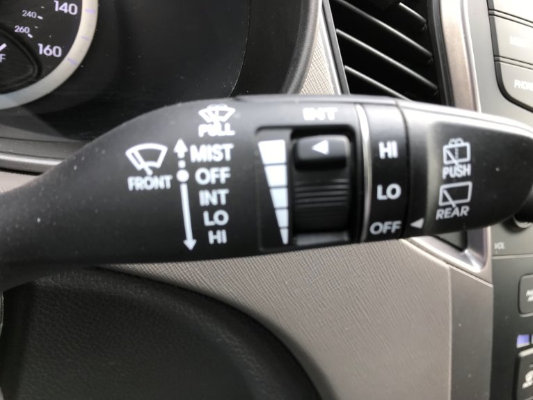 Used-2015-Hyundai-Santa-Fe-GLS-4dr-SUV-Third-Row