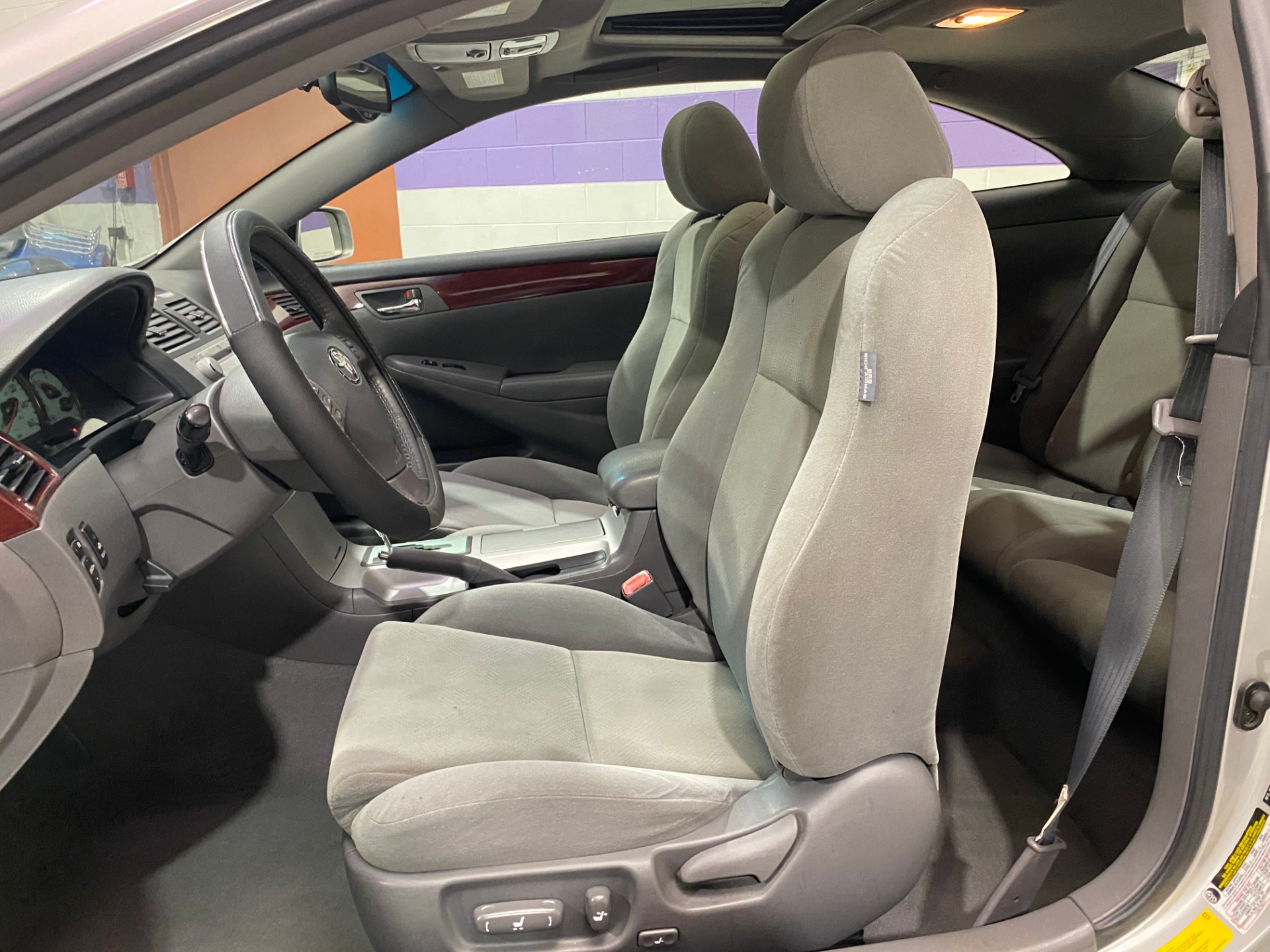 Used-2004-Toyota-Camry-Solara-SLE-FWD