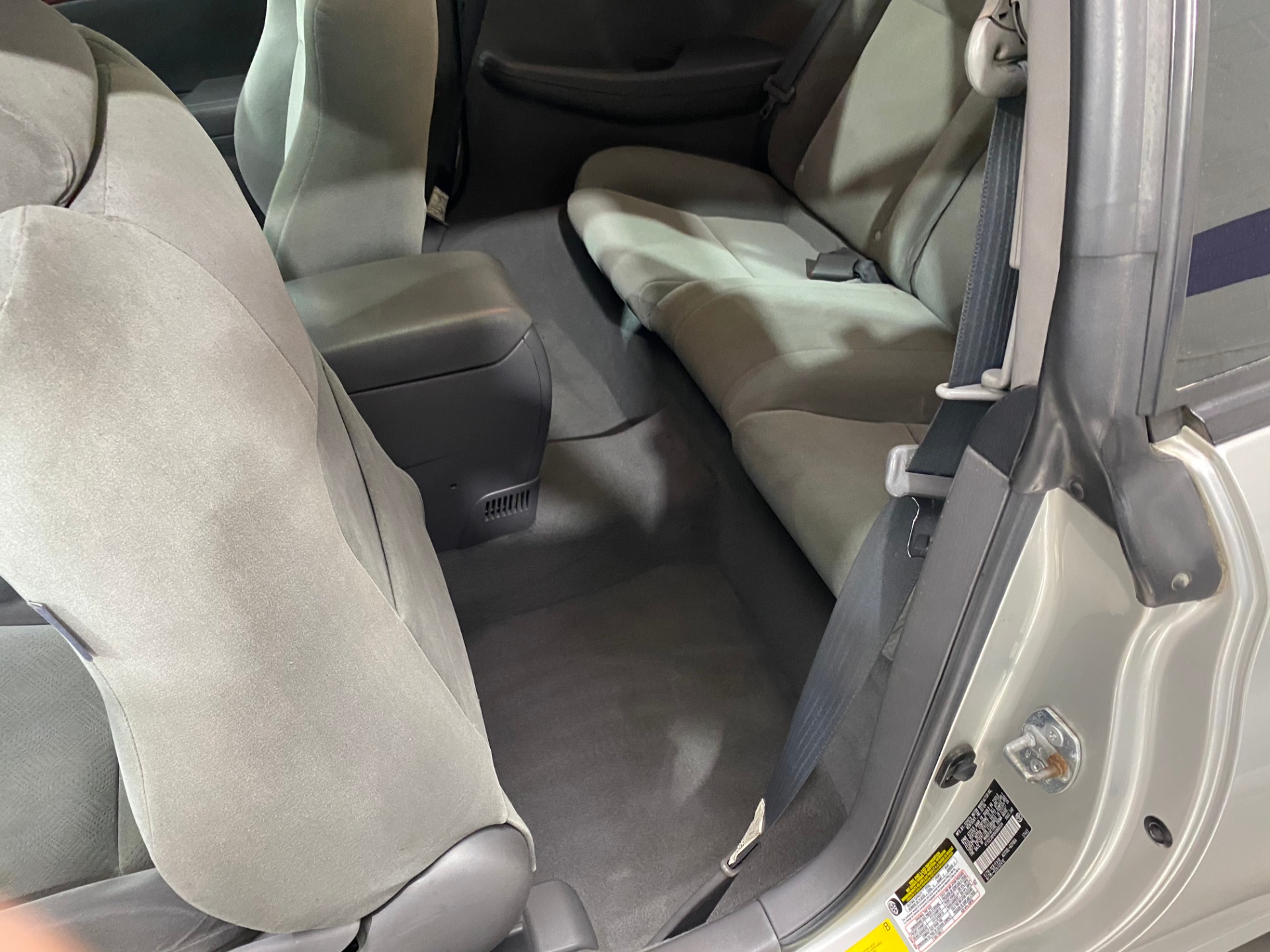 Used-2004-Toyota-Camry-Solara-SLE-FWD