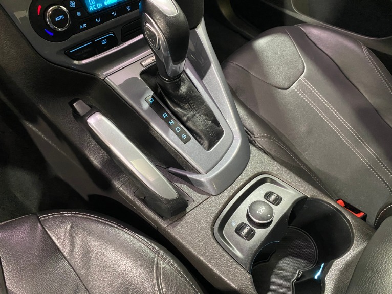Used-2012-Ford-Focus-Titanium-FWD