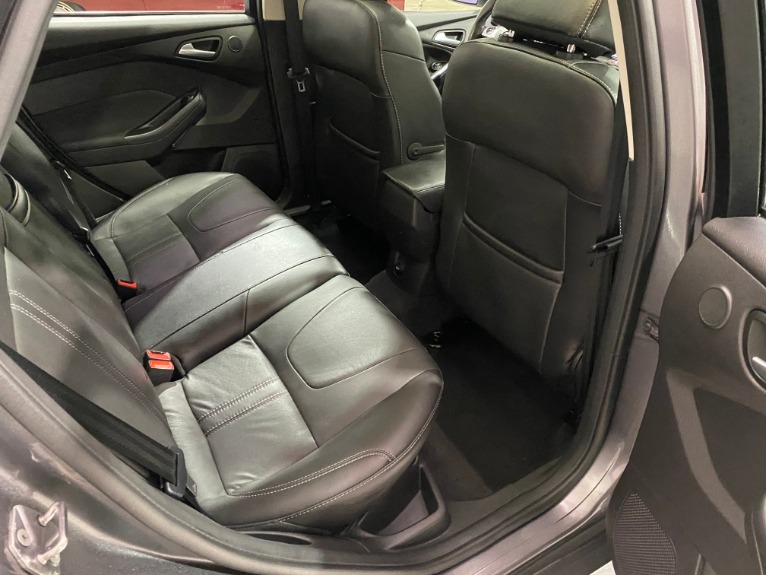Used-2012-Ford-Focus-Titanium-FWD